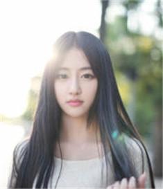女主洛安心